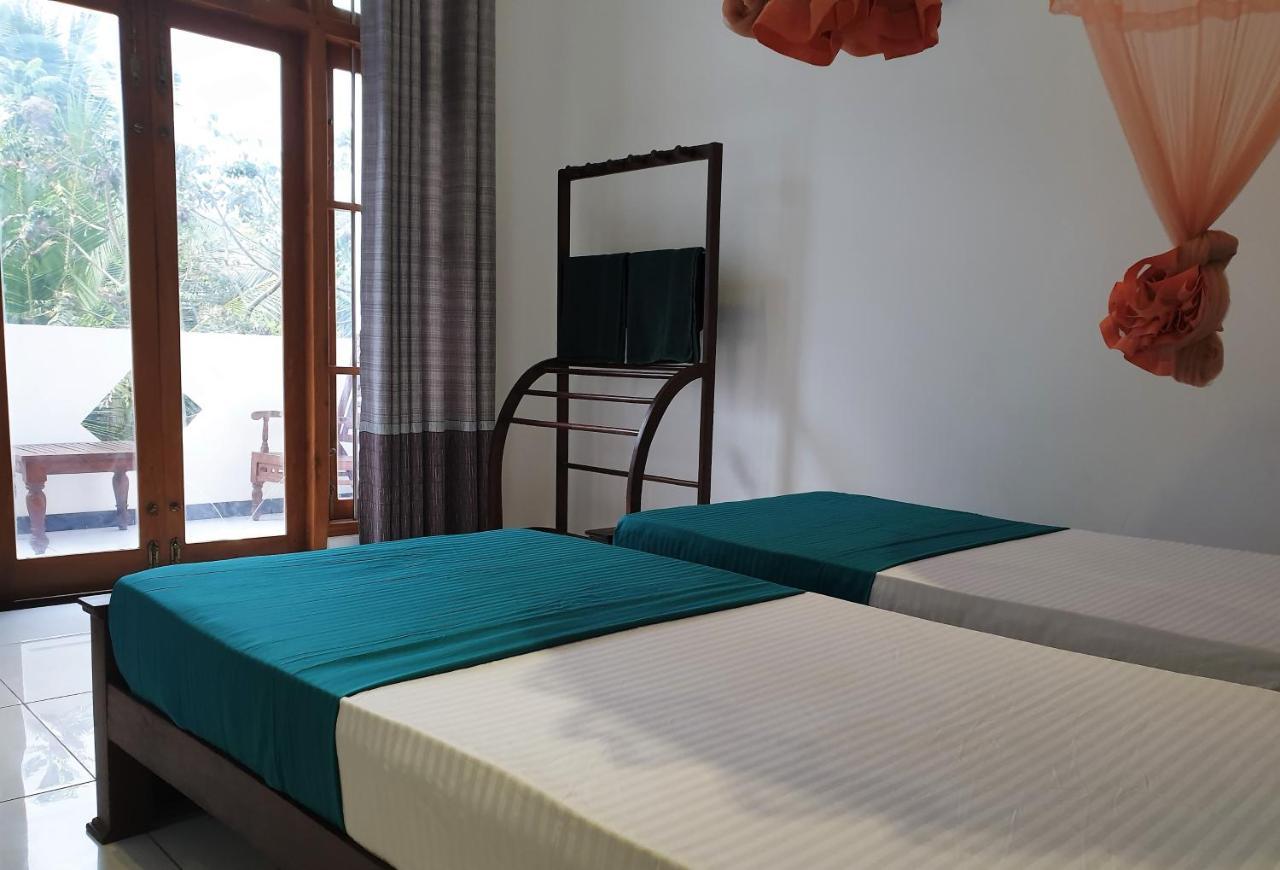 Surf'N Lanka - Surf School Hotel Weligama Luaran gambar