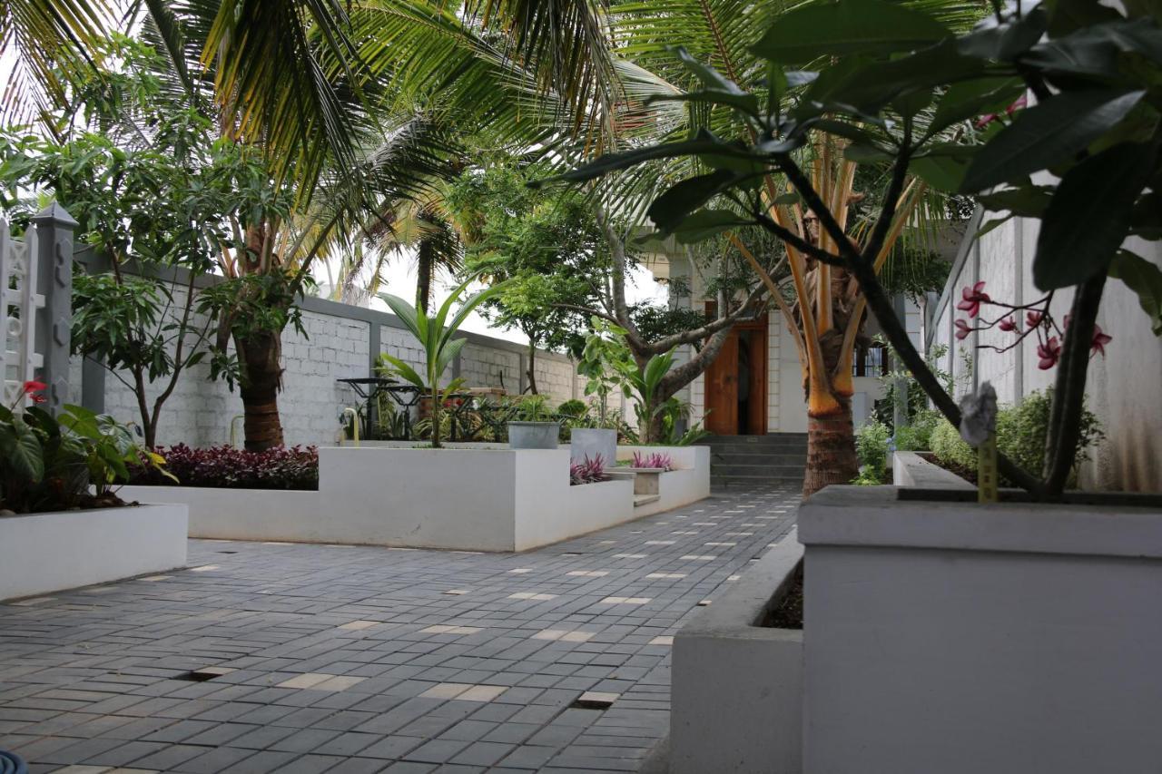Surf'N Lanka - Surf School Hotel Weligama Luaran gambar