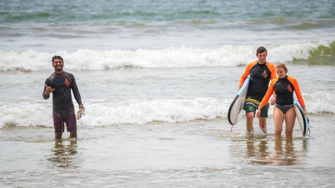 Surf'N Lanka - Surf School Hotel Weligama Luaran gambar